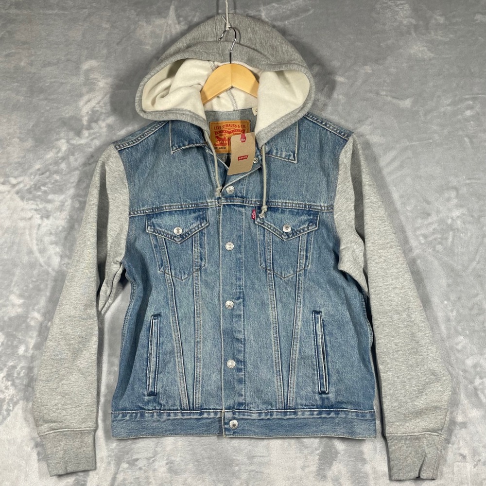Levis Mens Relaxed Hybrid Trucker Jacket Blue Denim Gray Fleece Hood M NEW